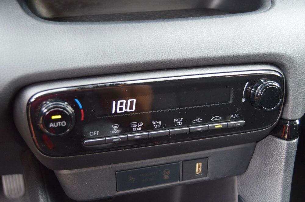 Mazda2 1.5 HYBRID 116CH PURE 2023 occasion 94100 Saint-Maur-des-Foss&eacute;s