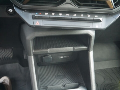 Duster 1.6 HYBRID 140CH EXTREME / TVA RECUPERABLE / 18325HT 2025 occasion 38260 La C&ocirc;te-Saint-Andr&eacute;