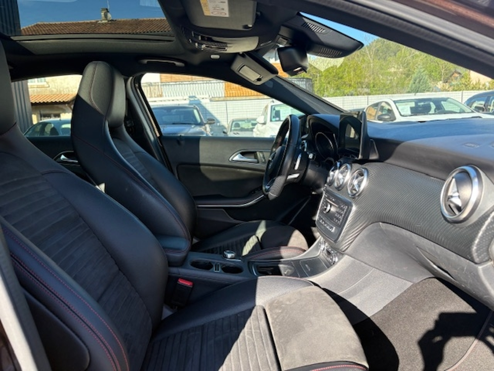 Classe A 200D 136CH FASCINATION PACK AMG 7G-DCT 2017 occasion 30360 V&eacute;z&eacute;nobres