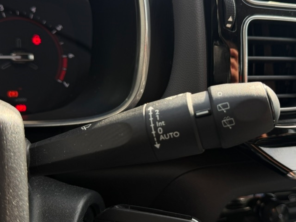 C5 aircross PURETECH 130CH LIVE DISTRIBUTION OK 2019 occasion 16400 Puymoyen