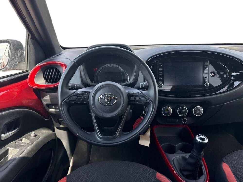Aygo 1.0 VVT-i 72ch Design 2022 occasion 13300 Salon-de-Provence