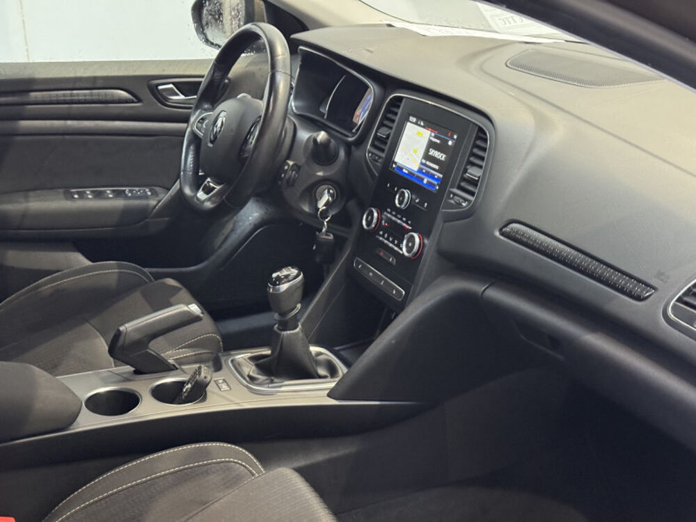 Megane IV 1.2 TCE 100CH ENERGY BUSINESS 2016 occasion 28630 Nogent-le-Phaye