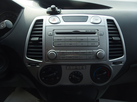 i20 1.4 CRDI90 PACK EDITION 5P 2011 occasion 10600 Savi&egrave;res