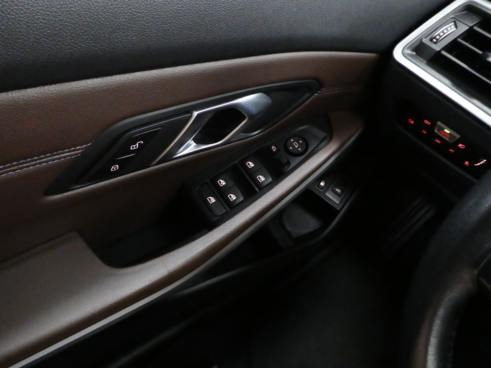 S&eacute;rie 3 (G21) 320EA XDRIVE 204CH BUSINESS DESIGN 2021 occasion 77100 Nanteuil-l&egrave;s-Meaux