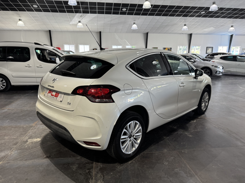 DS4 1.6 E-HDI 115 AIRDREAM CHIC 66 900 KM PLB AUTO 2013 occasion 12000 RODEZ