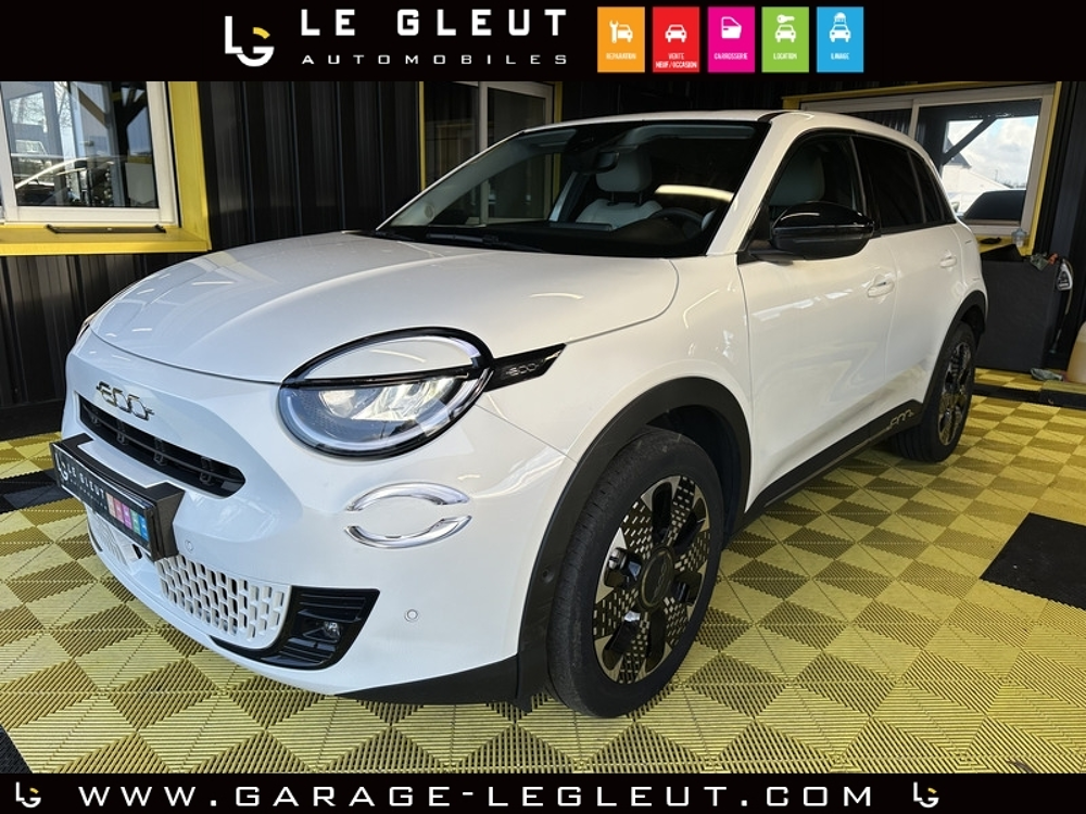 Fiat 600 1.2 HYBRID 100CH LA PRIMA DCT6 2024 occasion 56530 Qu&eacute;ven