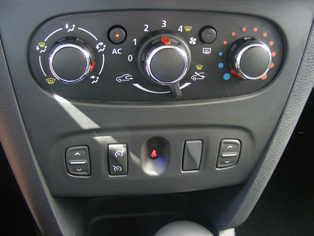 Sandero II 0.9 TCE 90CH ECO&sup2; LAUREATE 2014 occasion 38150 Salaise-sur-Sanne