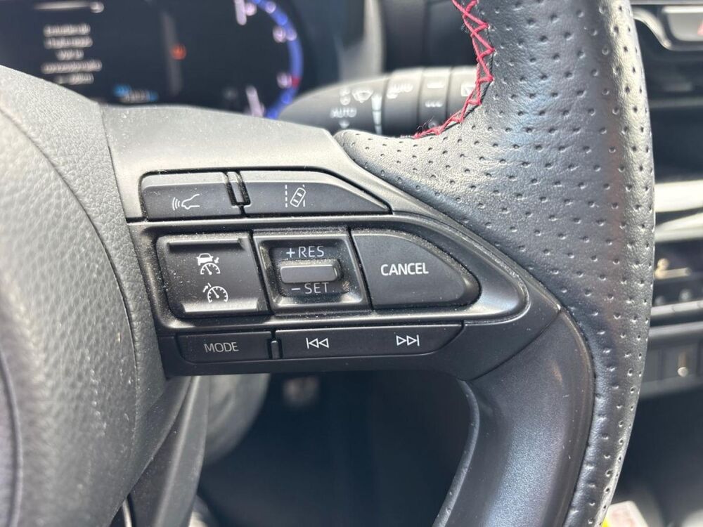 Yaris Cross 116h GR Sport MY22 2023 occasion 13300 Salon-de-Provence
