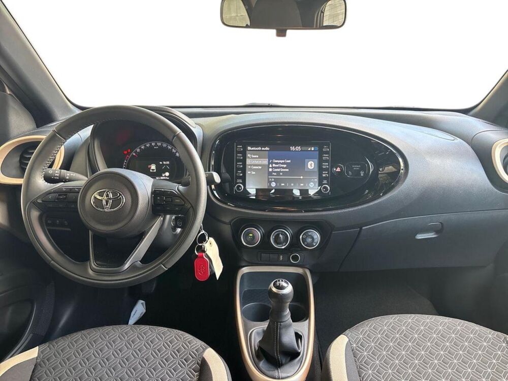 Aygo 1.0 VVT-i 72ch Design MY23 2023 occasion 13300 Salon-de-Provence