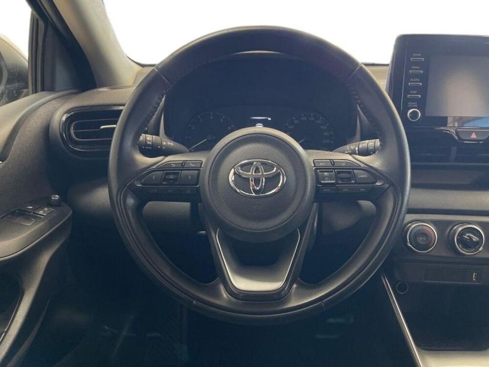 Yaris 120 VVT-i Dynamic 5p MY22 2024 occasion 13290 Les Milles