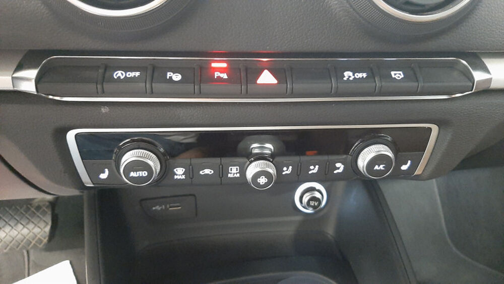 A3 30 TFSI 131CH GNC COD BUSINESS LINE S TRONIC 7 EURO6D-T 2020 occasion 08000 Warcq