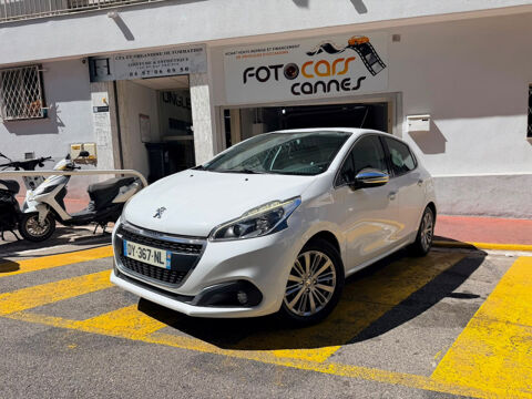 Peugeot 208 1.2 PURETECH 110CH ALLURE S&S 5P 2015 occasion Cannes 06400
