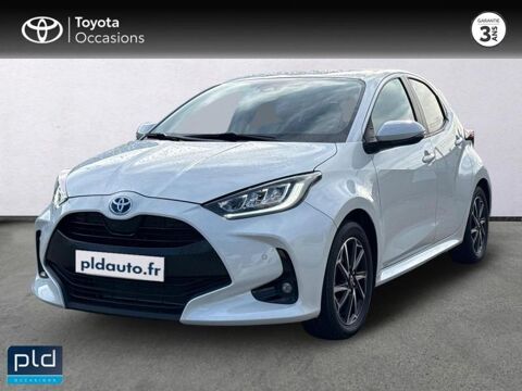 Toyota Yaris 116h Design 5p MY22 2022 occasion Salon-de-Provence 13300
