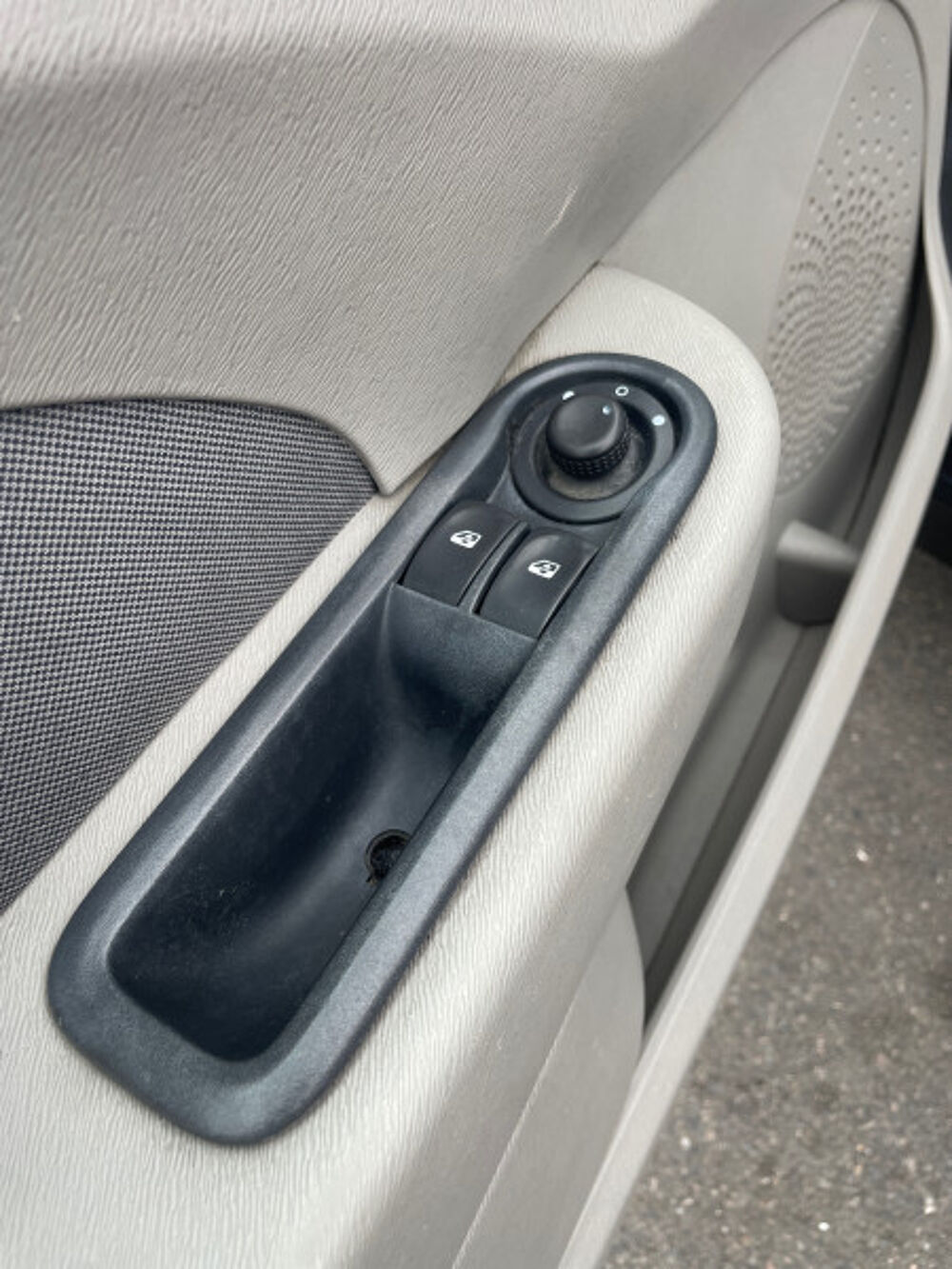 Twingo II 1.5 DCI 65CH EXPRESSION 1ERE MAIN 2008 occasion 93220 Gagny