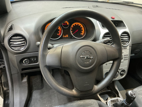 Corsa IV 1.4 87CH EDITION 5P 2014 occasion 38150 Salaise-sur-Sanne