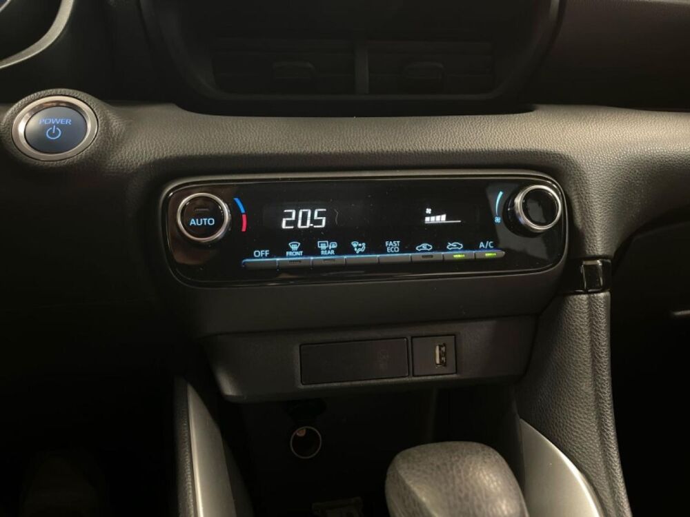 Yaris 116h Design 5p MY25 2023 occasion 13012 Marseille