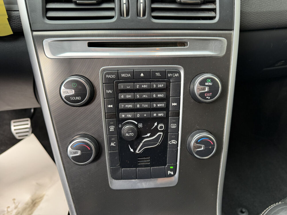 XC60 D3 163CH DRIVE R-DESIGN 2011 occasion 31140 Aucamville