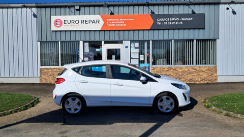 Annonce voiture Ford Fiesta 8249 €