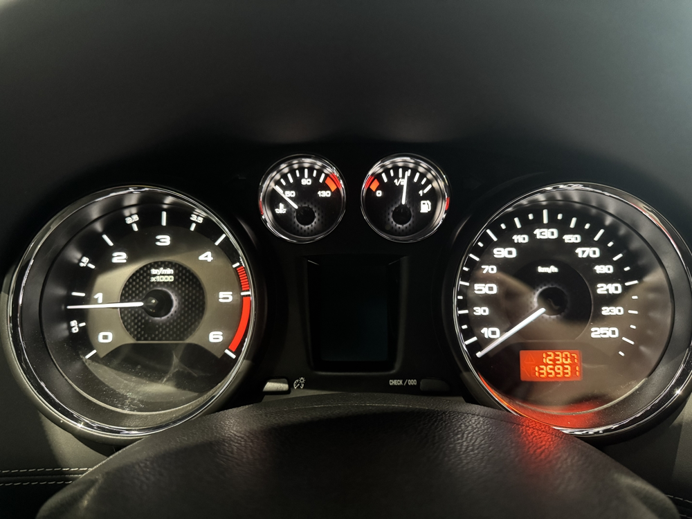 RCZ 2.0 HDI 163CH 2010 occasion 12000 RODEZ