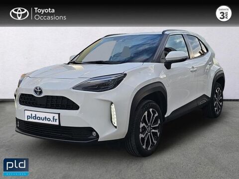 Toyota Yaris Cross 116h Design MY22 2023 occasion Salon-de-Provence 13300