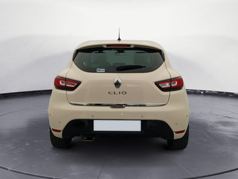 Clio IV 1.2 TCE 120CH ENERGY INITIALE PARIS 5P / 1 ERE MAIN / GARANT 2018 occasion 38340 Voreppe