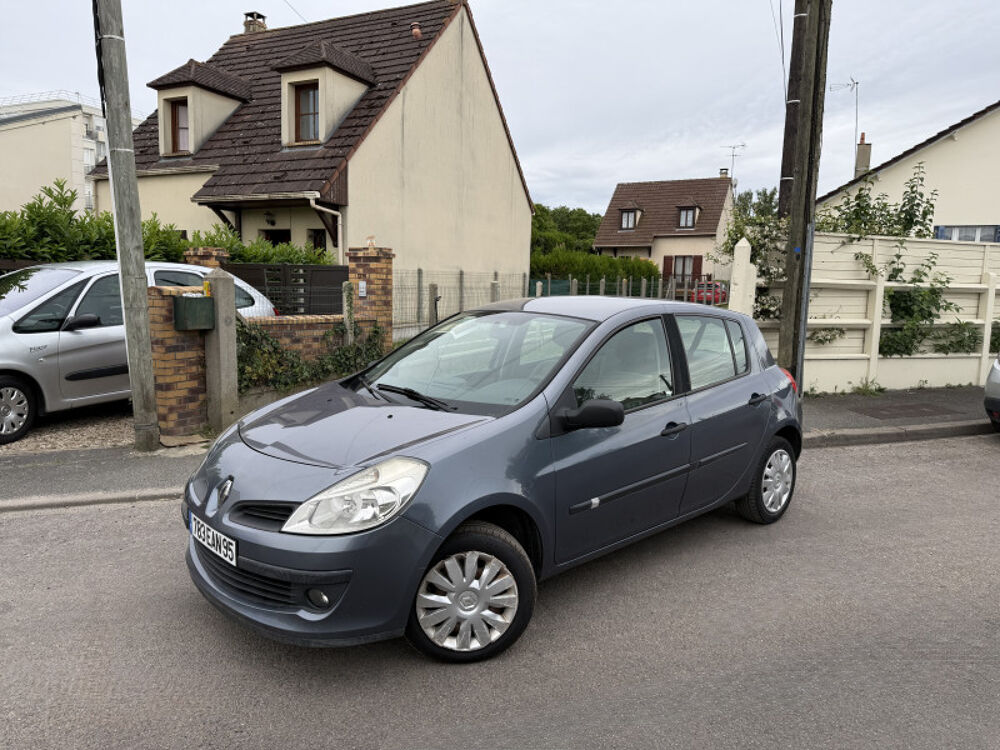 Clio III 1.2 16V 75CH CONFORT PACK CLIM EXPRESSION 5P 2005 occasion 95480 PIERRELAYE