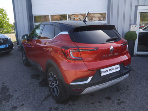 Captur 1.6 E-TECH HYBRIDE 145CH INTENS / TVA RECUPERABLE / 14992HT 2022 occasion 38260 La C&ocirc;te-Saint-Andr&eacute;