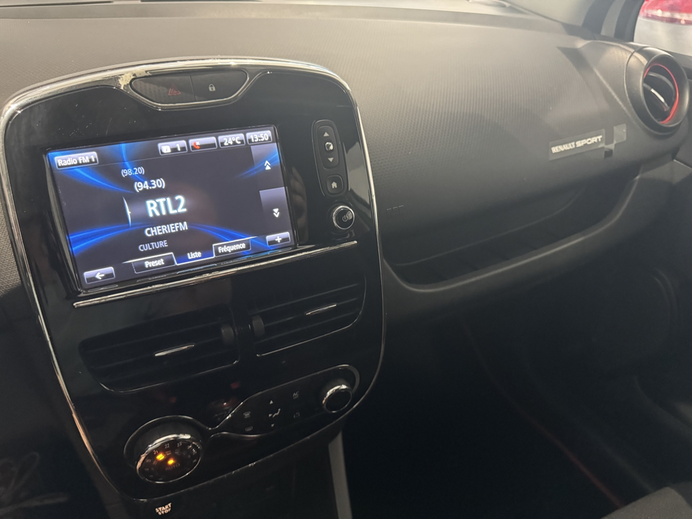 Clio IV 1.6 T 200CH RS EDC 82 800 KM PLB AUTO 2014 occasion 12000 RODEZ