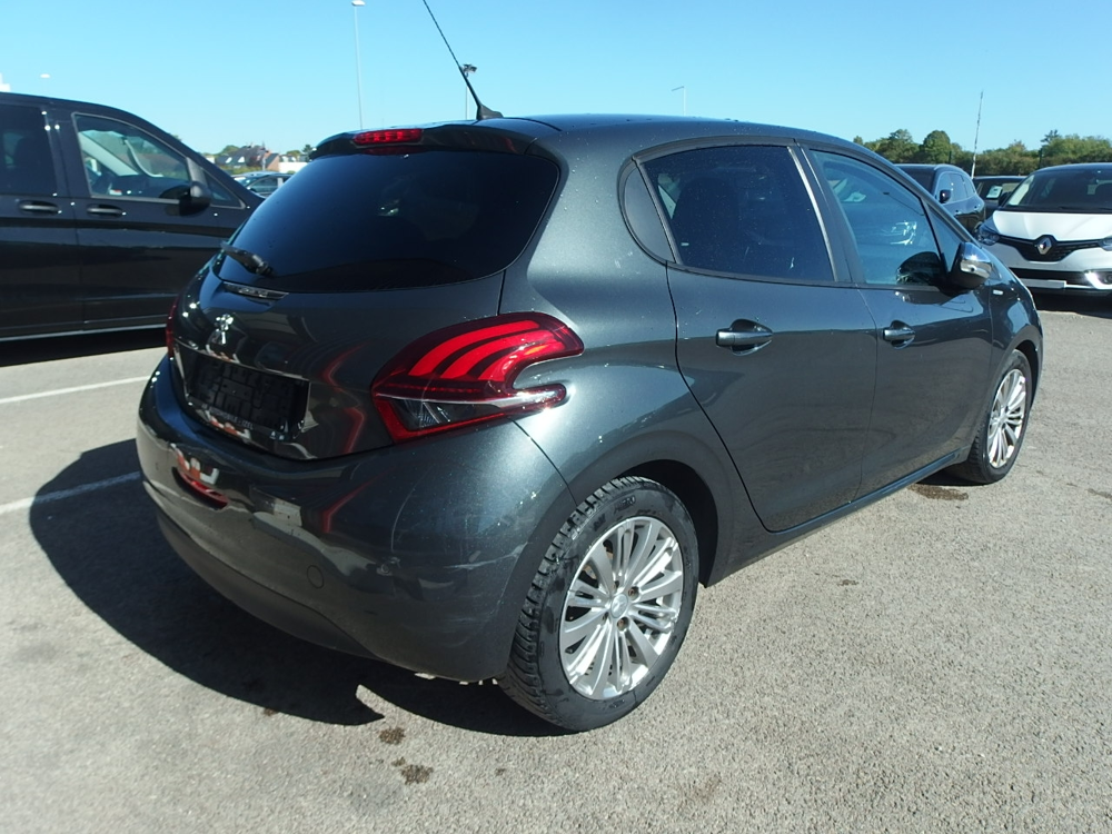 208 1.6 BLUEHDI 75CH STYLE 5P 2017 occasion 10600 Savi&egrave;res