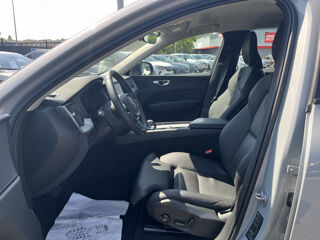 XC60 B4 197CH PLUS STYLE DARK GEARTRONIC 2023 occasion 95310 Saint-Ouen-l'Aum&ocirc;ne