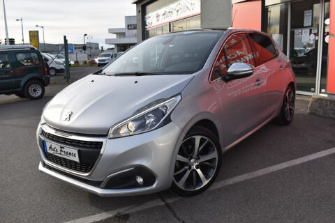 Peugeot 208 1.2 PURETECH 110CH FELINE S&S 5P 2017 occasion Villeneuve-sous-Dammartin 77230