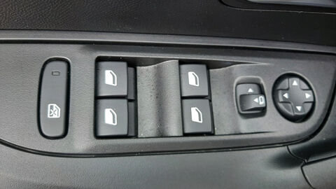 2008 1.2 HYBRID 136CH STYLE E-DCS6 2025 occasion 08000 Warcq