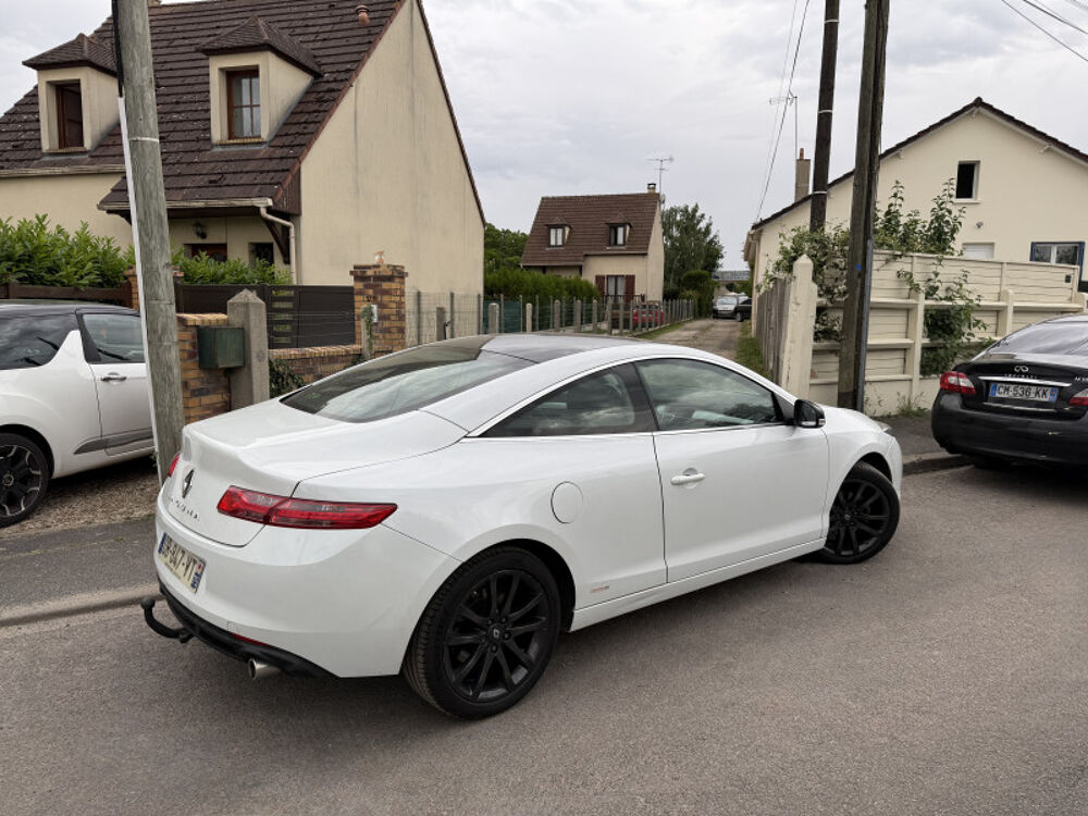 Laguna III Coup&eacute; 1.5 DCI 110CH MONACO GP EDC ECO&sup2; 2013 occasion 95480 PIERRELAYE