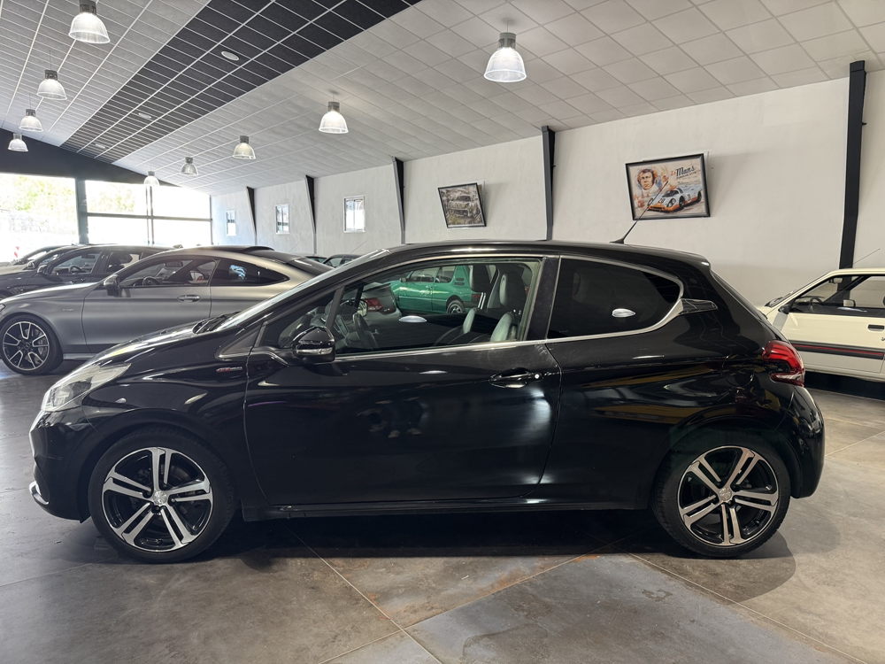 208 1.6 BLUE HDI 120CH GT-LINE S&S 2015 occasion 12000 RODEZ