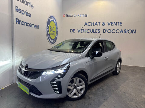 Renault Clio V 1.5 BLUE DCI 100CH EVOLUTION 2024 occasion Nogent-le-Phaye 28630