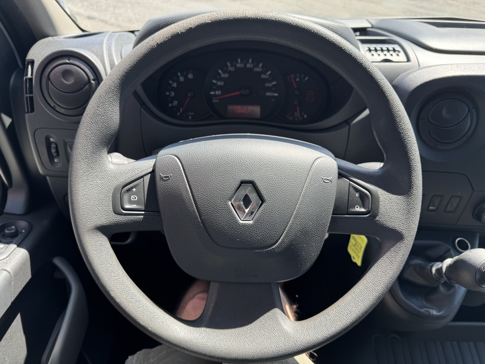 Master F3300 L1H2 2.3 DCI 110CH 13990TTC 2018 occasion 12000 RODEZ