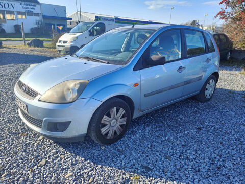 Ford Fiesta 1.3 70CH AMBIENTE 5P 2006 occasion Serres-Castet 64121