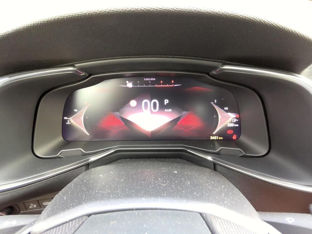 DS7 1.5 BlueHDi 130ch Pallas / FOCAL + TOIT OUVRANT + COFFRE ELE 2025 occasion 82000 Montauban