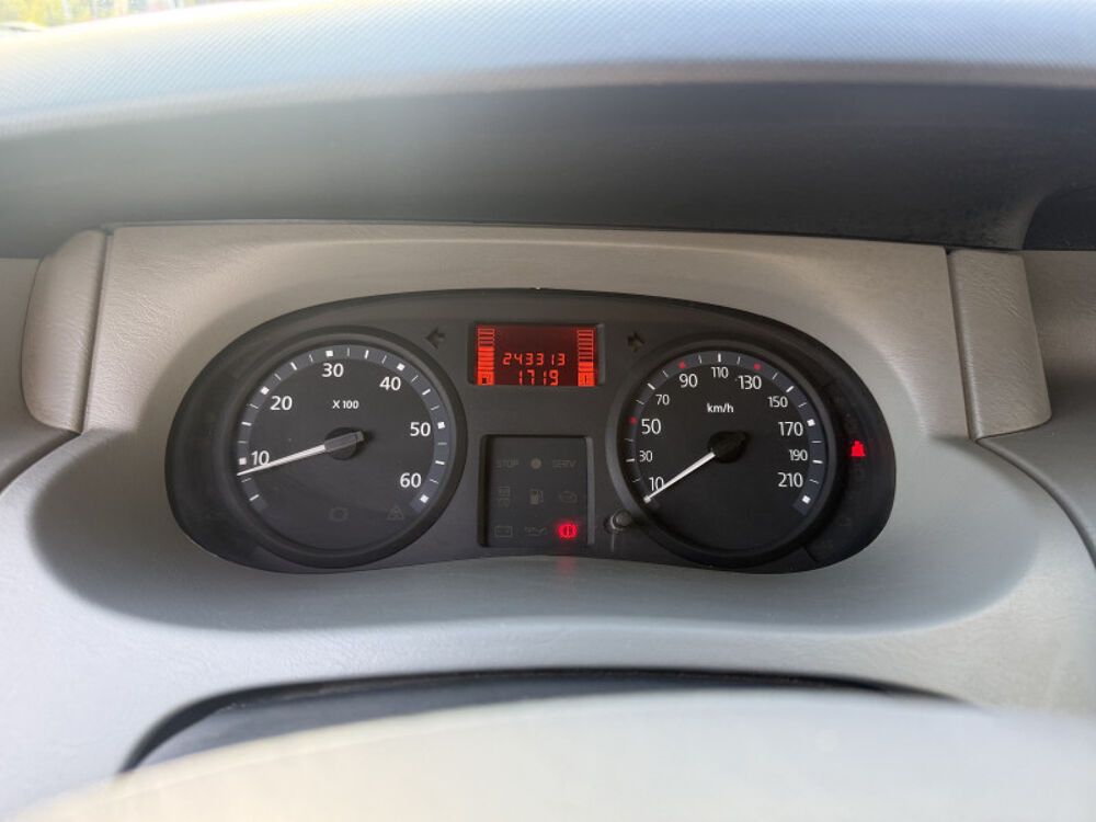 Trafic 2.0 dci 90cv (9Places) Clim 2009 occasion 31140 Aucamville