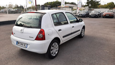 Clio II 1.2 16V 75CH CAMPUS.COM ECO&sup2; 5P 2011 occasion 08000 Warcq