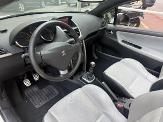 207 CC 1.6 HDI110 FAP ROLAND GARROS IV 2013 occasion 06400 Cannes