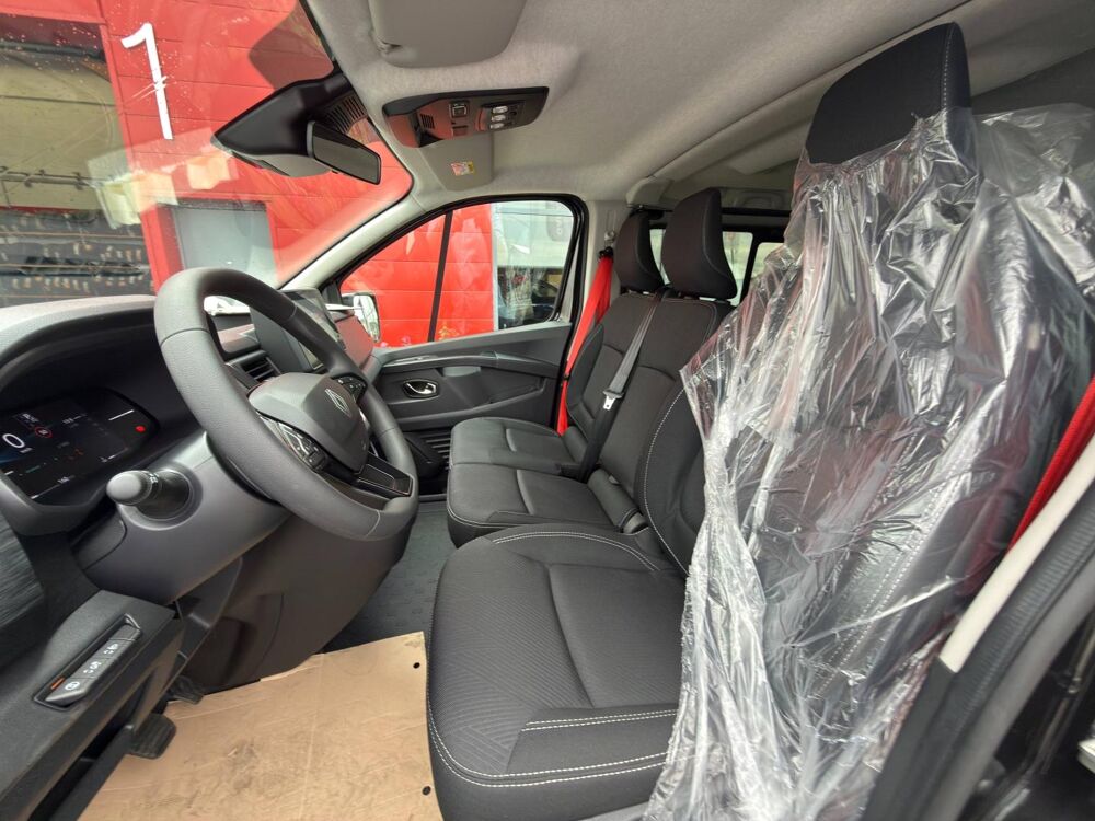 Trafic combi Grand 2.0 dCi 170ch Techno auto -26 2026 occasion 27930 Normanville