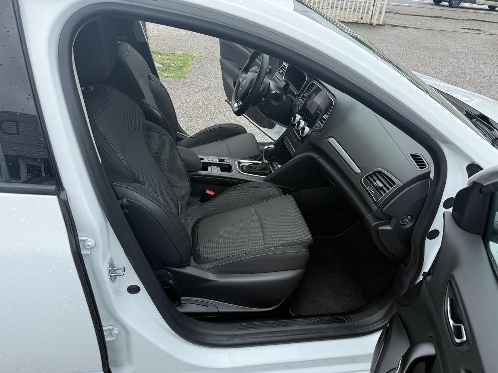 Megane IV 1.6 E-TECH PLUG-IN HYBRID 160CH EVOLUTION 2022 occasion 26740 Les Tourrettes