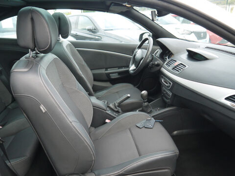 M&eacute;gane III CC 1.9 DCI 130CH DYNAMIQUE / DISTRIBUTION FAITE 2011 occasion 38260 La C&ocirc;te-Saint-Andr&eacute;