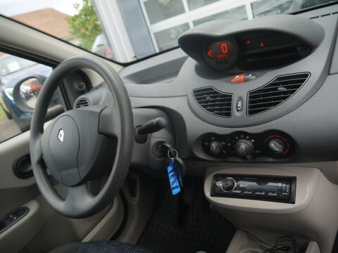 Twingo II 1.2 LEV 16V 75CH AUTHENTIQUE 2009 occasion 38260 La C&ocirc;te-Saint-Andr&eacute;