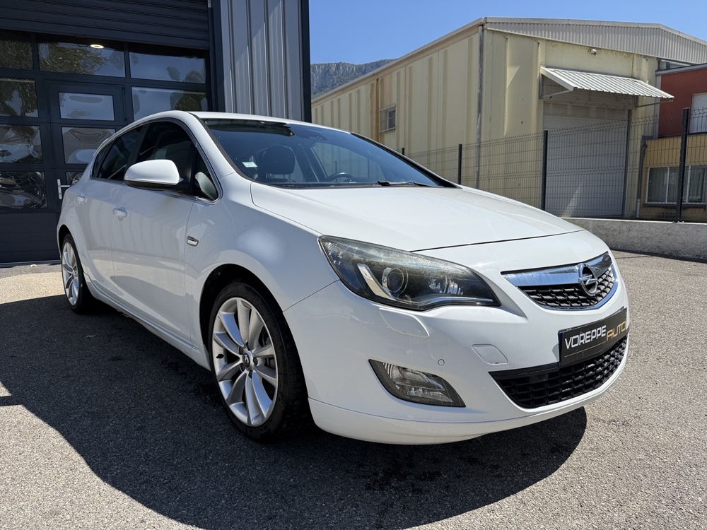 Astra 1.6 TURBO SPORT/ CRITAIR 2 / DISTRIBUTION VIDANGE PNEUS AV 2011 occasion 38340 Voreppe