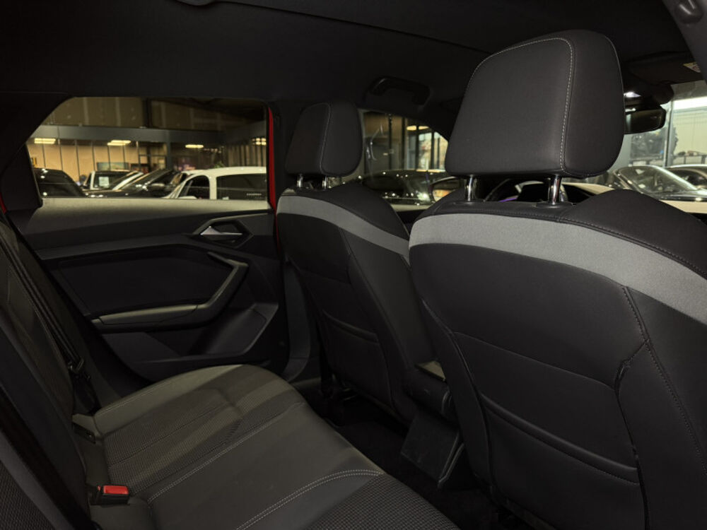A1 40 TFSI 200CH S LINE S TRONIC 6 2019 occasion 63170 Aubi&egrave;re