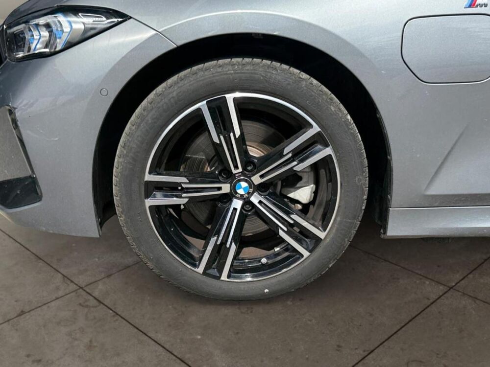 S&eacute;rie 3 330eA xDrive 292ch M Sport 2025 occasion 78240 Chambourcy
