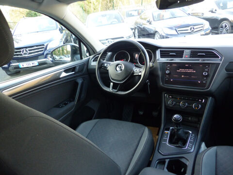 Tiguan 1.6 TDI 115CH R-LINE BVM6 2019 occasion 77144 Mont&eacute;vrain