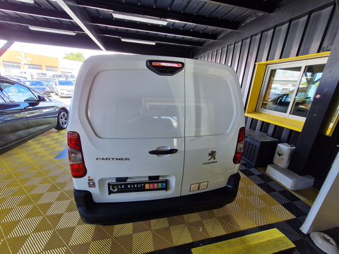 Partner STANDARD 650KG BLUEHDI 130CH S&S ASPHALT EAT8 2021 occasion 56530 Qu&eacute;ven